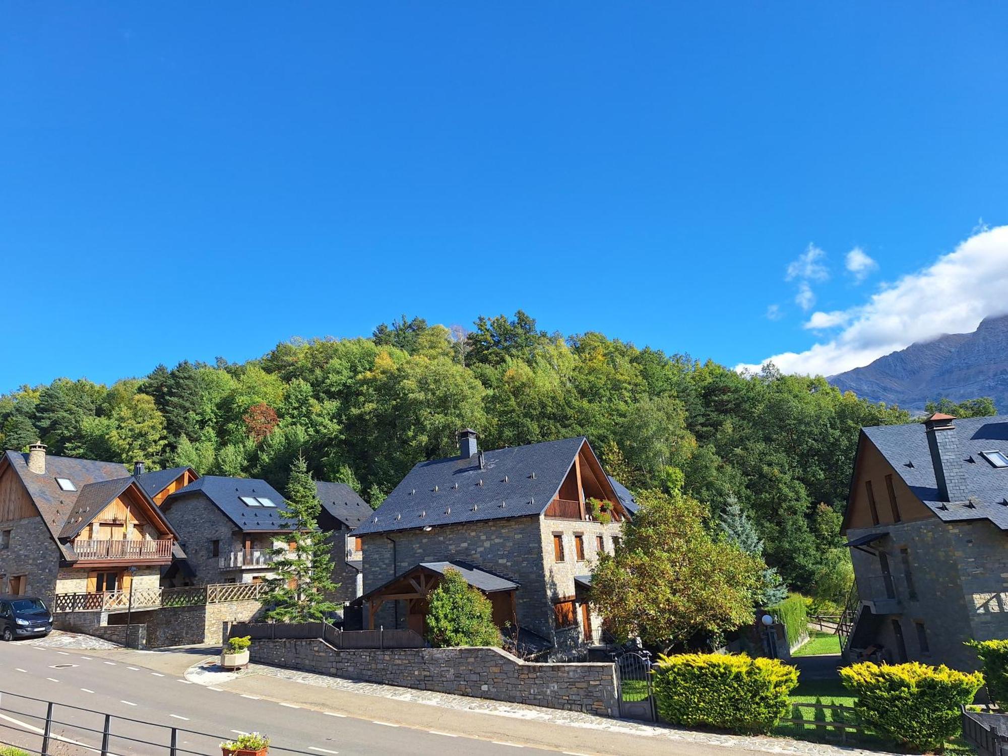 Casa Lucia Villa Трамакастиля де Тена Екстериор снимка